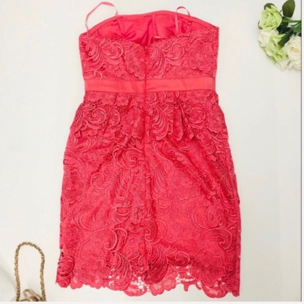 NWT CACHE DRESS CORAL Coral Peplum Lace Strapless - Picture 3 of 4
